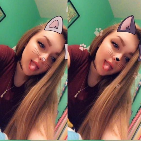 Meet your Posher, Kelsey - Picture 1 of 1